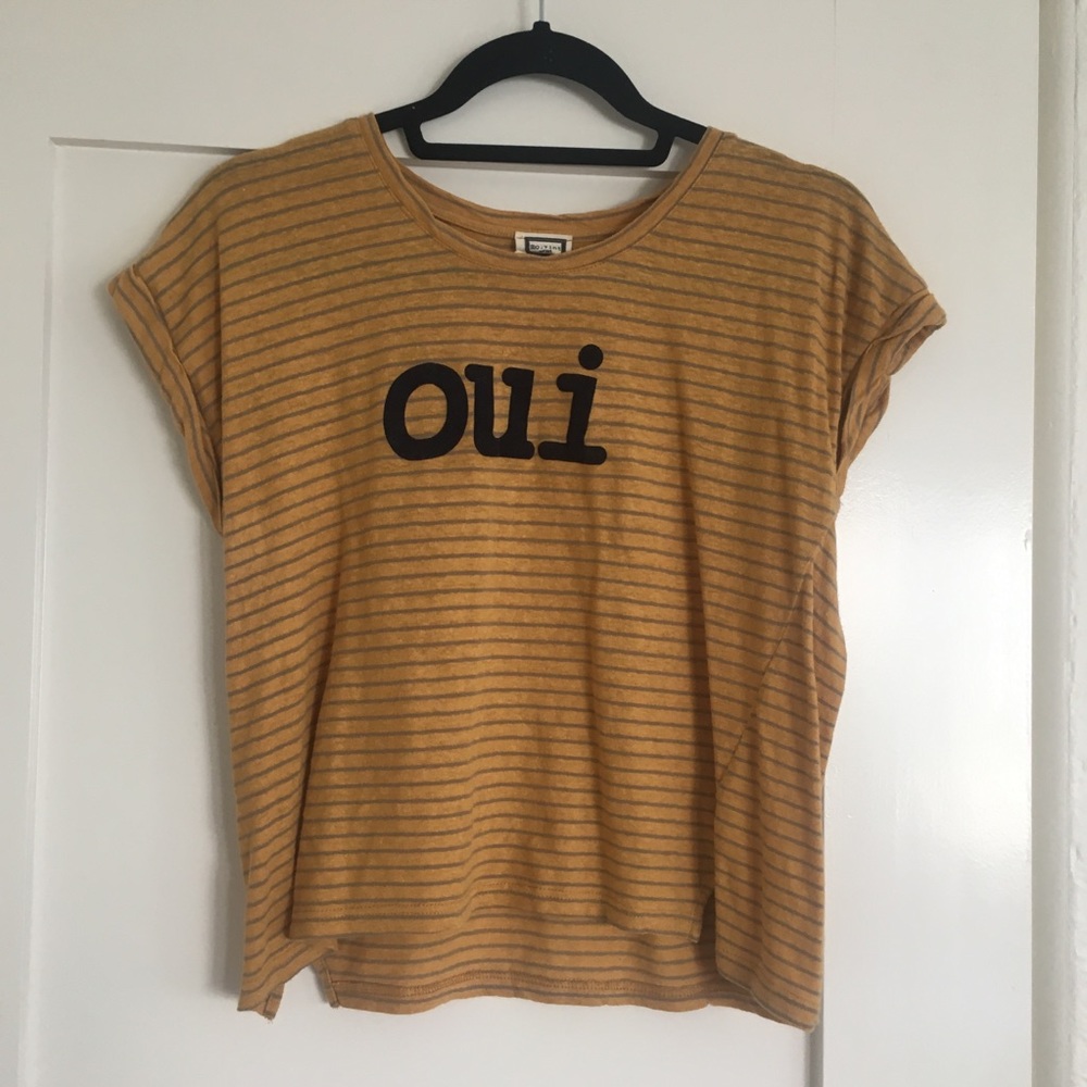 Oui graphic tee